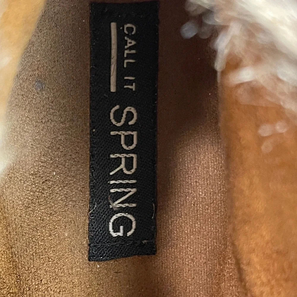 Call It Spring Tan Brown Faux Suede Faux Fur Trim Moccasin Ankle Boots Womens 9‎
